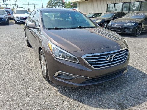 Used 2015 Hyundai Sonata SE w/ Option Group 09 image 3