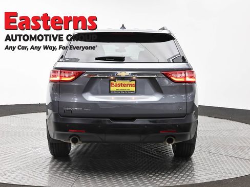 Used 2021 Chevrolet Traverse LT AWD/4WD image 6