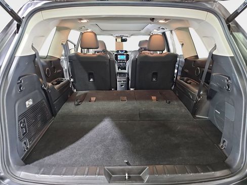 Used 2019 Subaru Ascent Limited AWD/4WD image 14