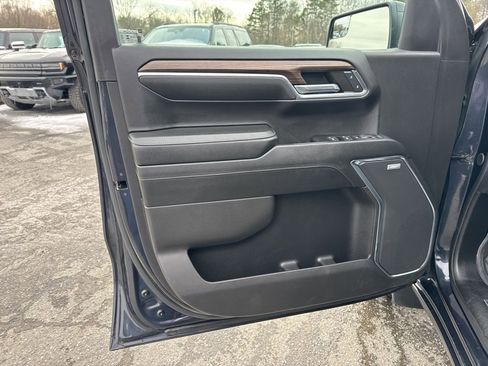 Used 2024 Chevrolet Silverado 1500 LT Trail Boss w/ Convenience Package II image 26