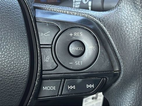 Used 2021 Toyota Corolla LE FWD image 19