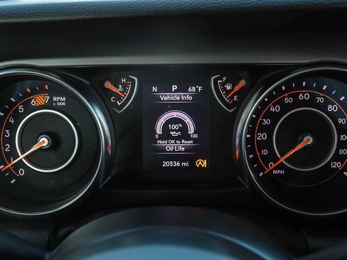 Used 2022 Jeep Wrangler Unlimited Sport image 23