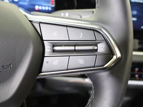 New 2026 Chevrolet Equinox LT w/ Safety and Technology Package FWD image 29