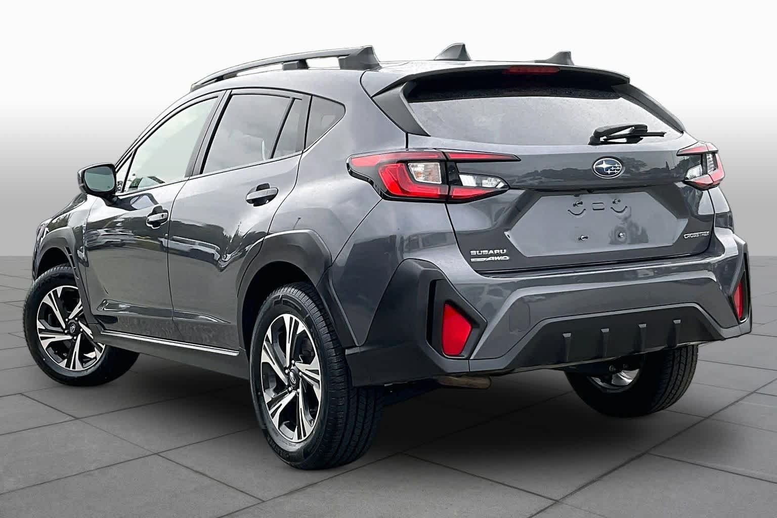 Used 2024 Subaru Crosstrek 2.0i Premium AWD/4WD image 11