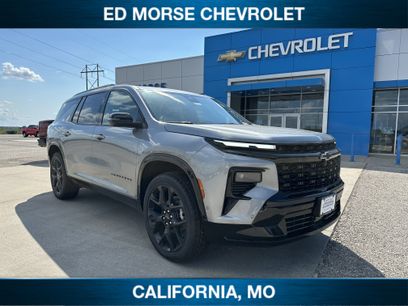 New 2025 Chevrolet Traverse RS w/ LPO, Floor Liner Package