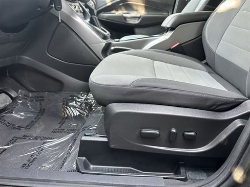 Used 2015 Ford Escape SE AWD/4WD image 49