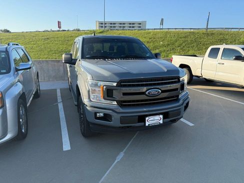 Used 2019 Ford F150 XLT w/ Equipment Group 302A Luxury AWD/4WD image 5
