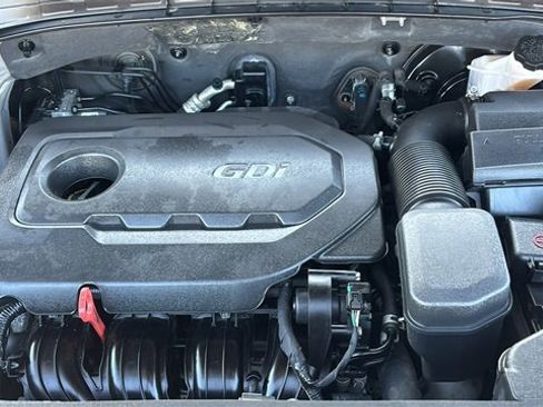 Used 2019 Kia Sorento LX image 28