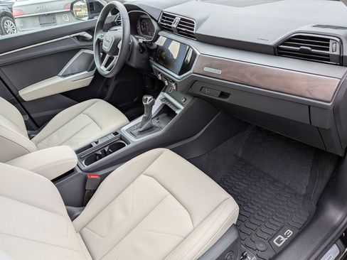 Used 2025 Audi Q3 2.0T Premium w/ Convenience Package image 35