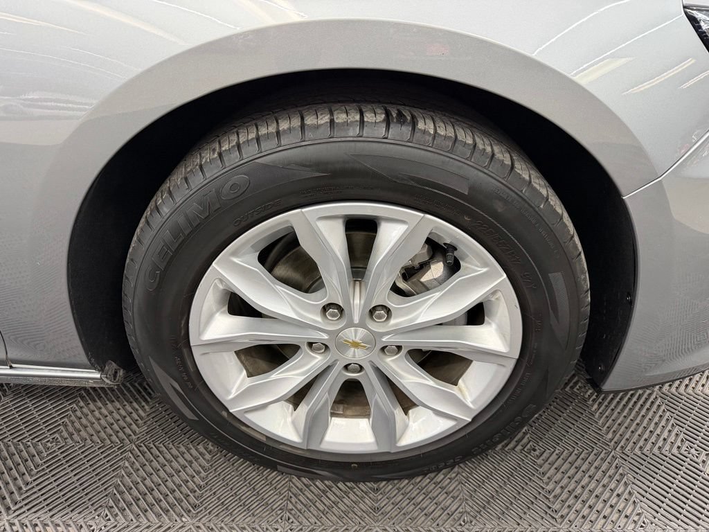 Used 2024 Chevrolet Malibu LT FWD image 18