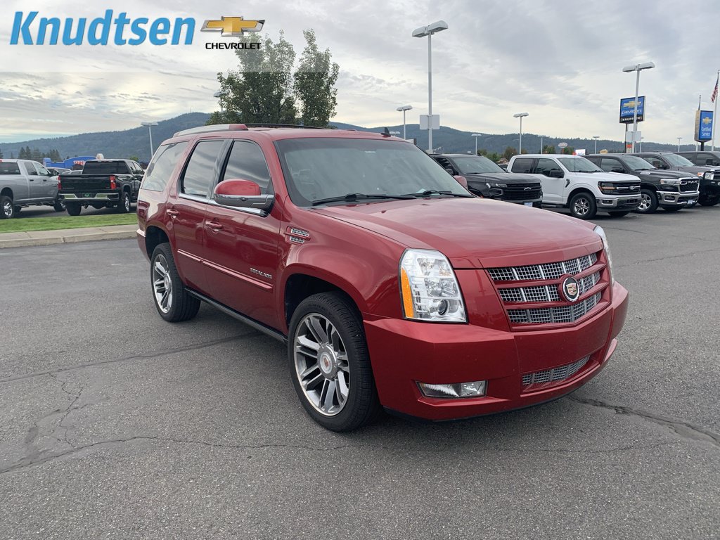 Used 2013 Cadillac Escalade Premium AWD/4WD image 1