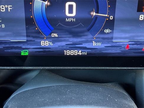 Certified 2024 Chevrolet Equinox EV LT image 38