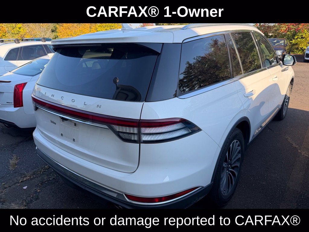 Used 2023 Lincoln Aviator AWD w/ Premium Package image 3