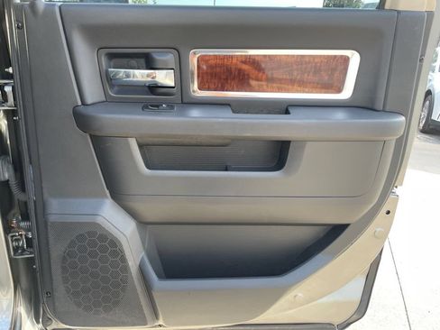 Used 2012 RAM 1500 Laramie RWD image 23
