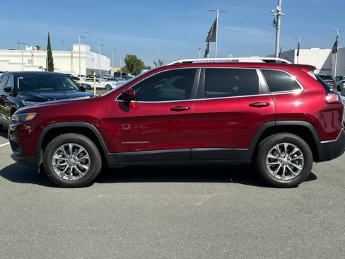 Used 2021 Jeep Cherokee Latitude Plus AWD/4WD image 7