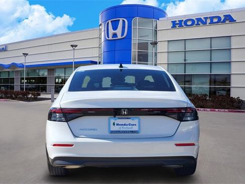 Certified 2025 Honda Accord SE image 5