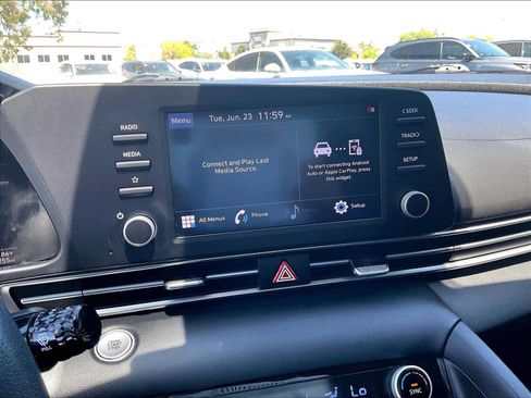 Used 2021 Hyundai Elantra SEL FWD image 23