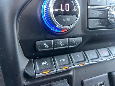 Used 2021 GMC Sierra 1500 SLT w/ SLT Premium Plus Package AWD/4WD image 18
