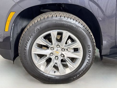 Certified 2025 Chevrolet Suburban Premier AWD/4WD image 31