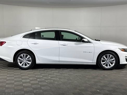 Used 2024 Chevrolet Malibu LT FWD image 2