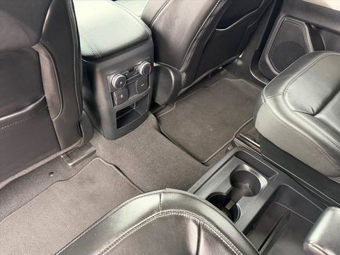 Used 2021 Ford Explorer XLT w/ Equipment Group 202A image 26