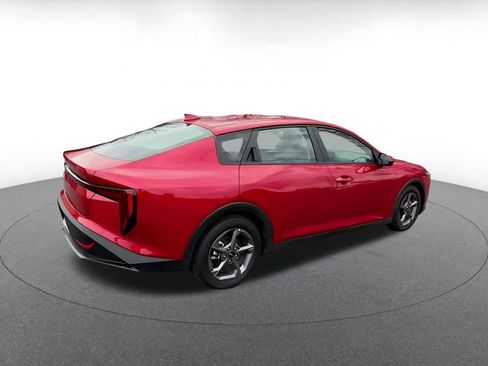 Used 2025 Kia K4 FWD image 11
