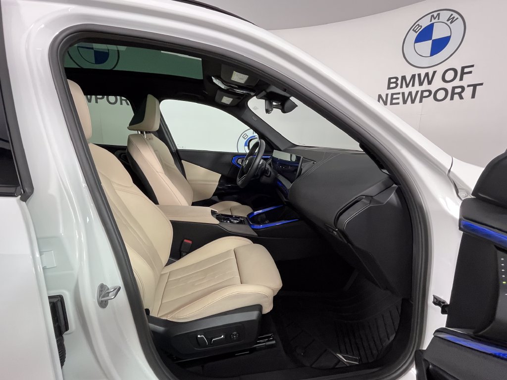 Certified 2026 BMW X3 xDrive30i w/ M Sport Package AWD/4WD image 23