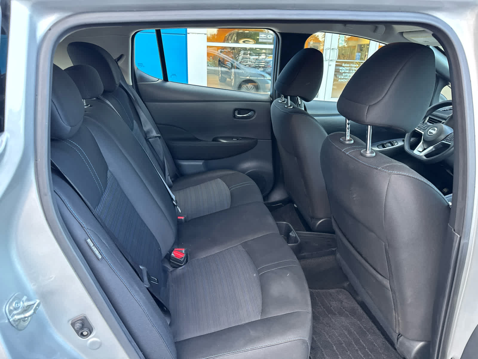 Used 2025 Nissan Leaf S FWD image 5