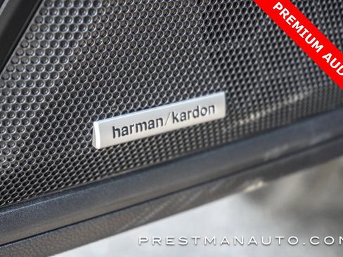 Used 2025 Subaru Outback Touring XT image 5