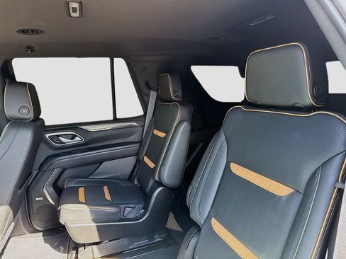 Used 2021 GMC Yukon AT4 w/ LPO, Illumination Package AWD/4WD image 23