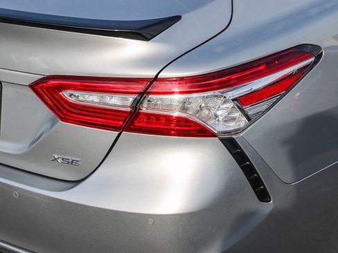 Certified 2020 Toyota Camry XSE image 10