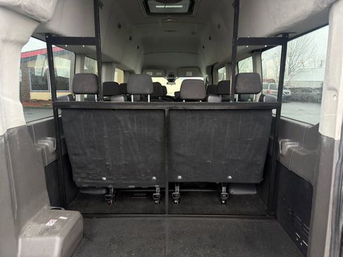Used 2023 Ford Transit 350 XL image 12
