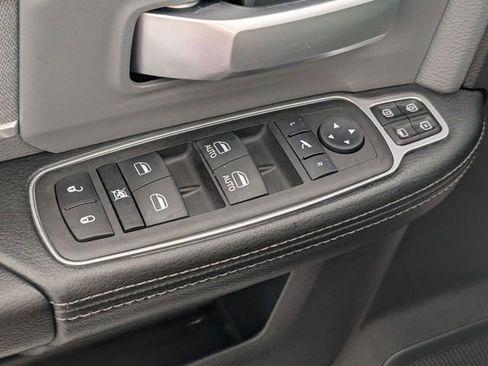 Used 2023 RAM 2500 Big Horn w/ Level 1 Equipment Group image 11