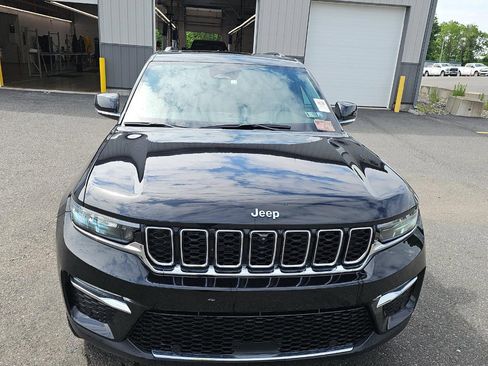 Used 2024 Jeep Grand Cherokee Limited 4xe w/ Luxury Tech Group II AWD/4WD image 3