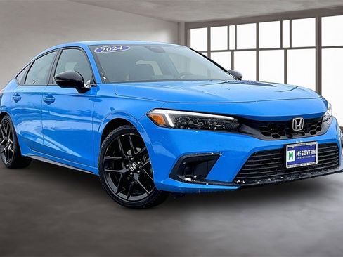 Used 2024 Honda Civic Sport image 3