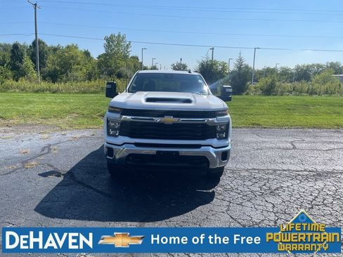 Used 2026 Chevrolet Silverado 2500 LT AWD/4WD image 9