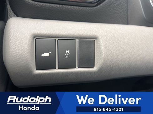 New 2025 Honda Pilot Touring image 35