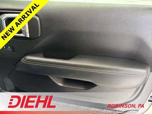 Used 2023 Jeep Wrangler Sahara image 15