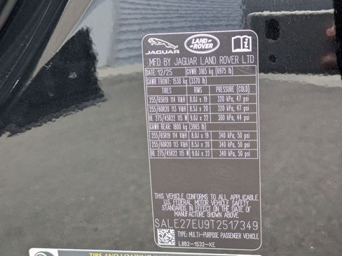 New 2026 Land Rover Defender 110 X-Dynamic SE AWD/4WD image 34
