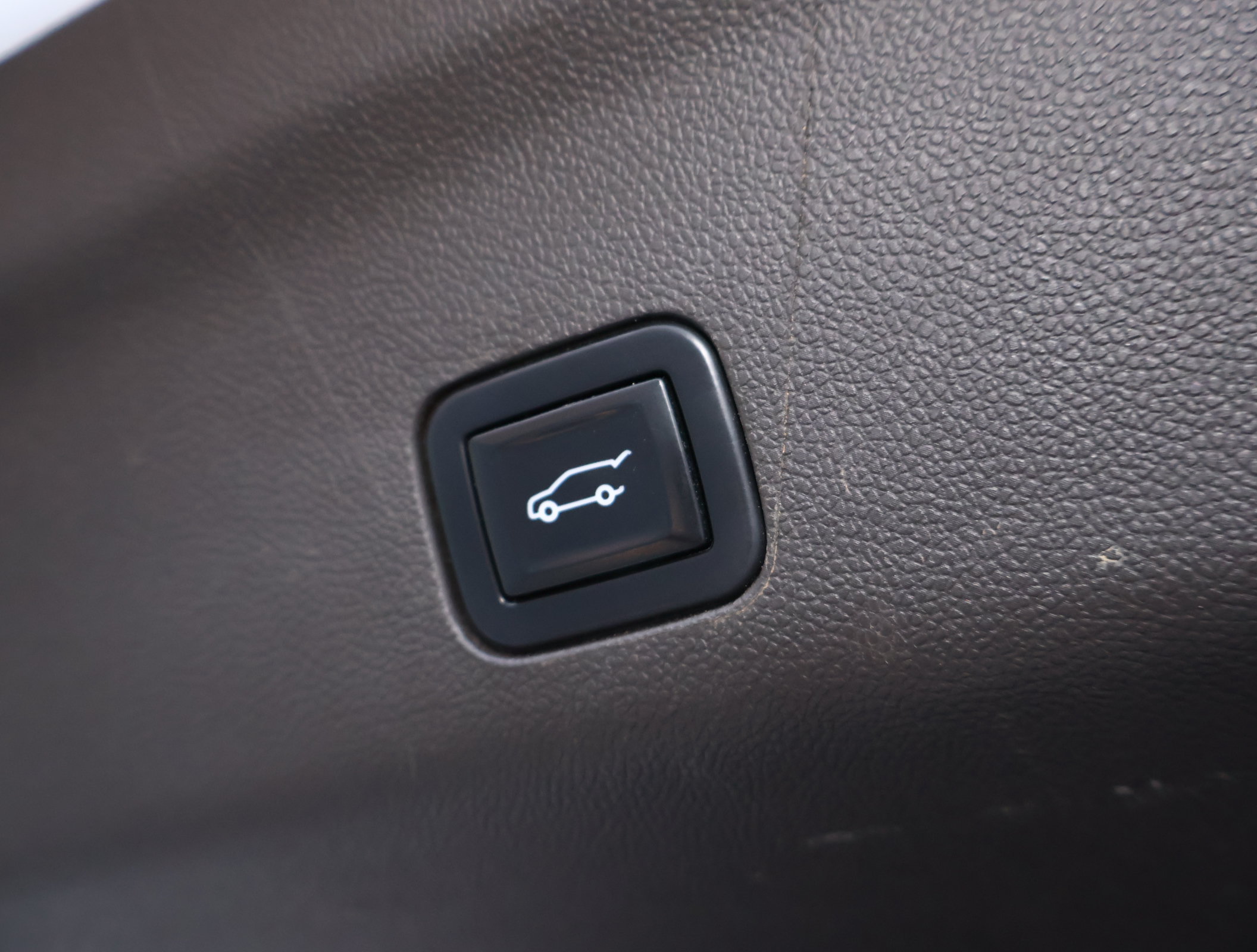 Used 2022 GMC Yukon SLT w/ SLT Premium Package AWD/4WD image 29