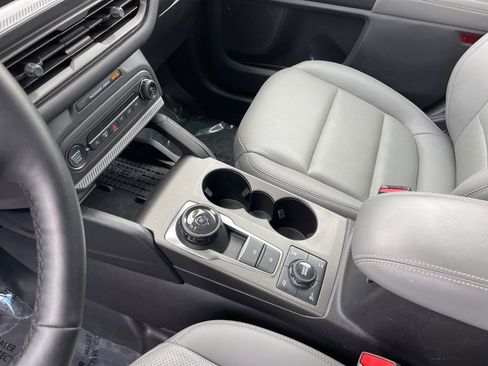 Used 2025 Ford Bronco Sport Badlands image 18