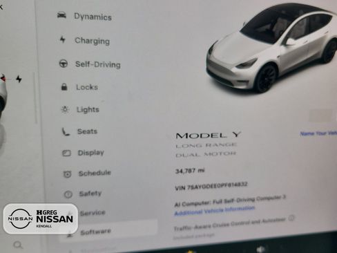 Used 2023 Tesla Model Y Long Range AWD/4WD image 9
