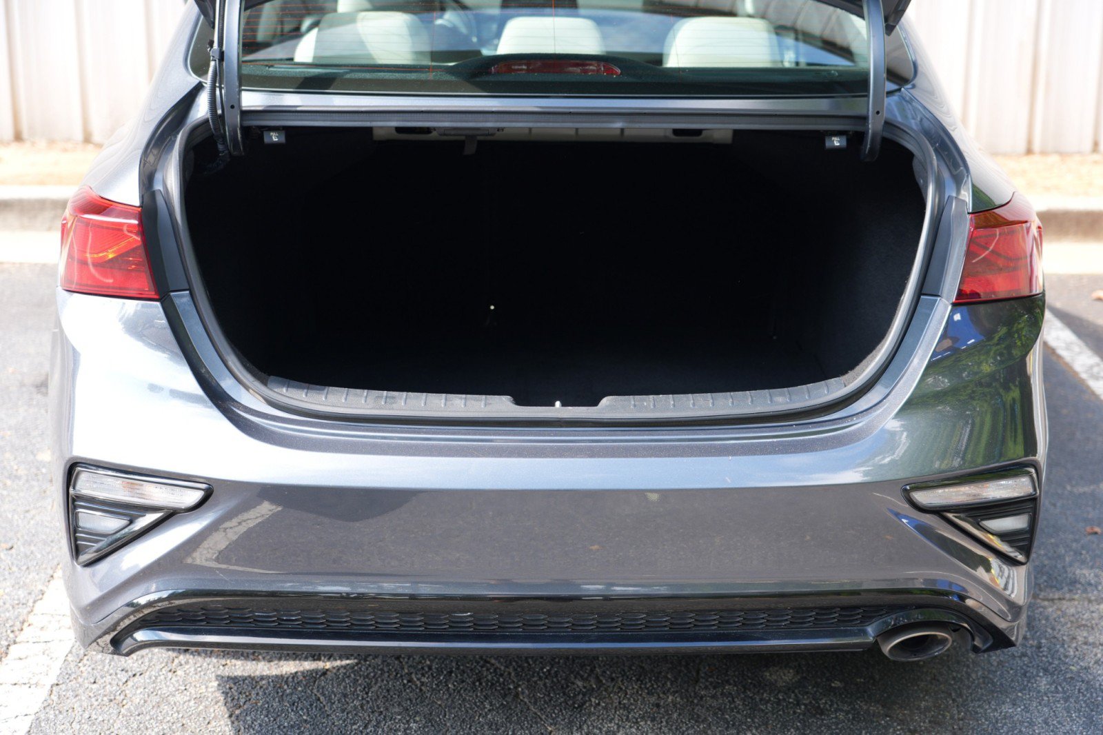 Used 2020 Kia Forte LXS FWD image 9