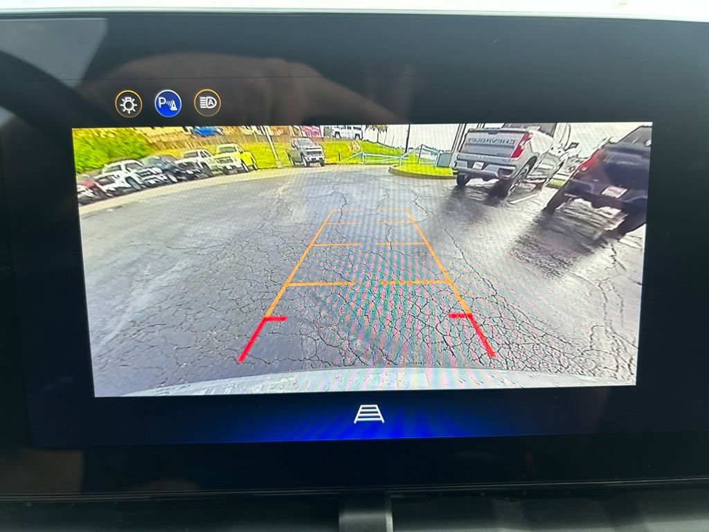 Used 2026 Chevrolet Equinox LT AWD/4WD image 28