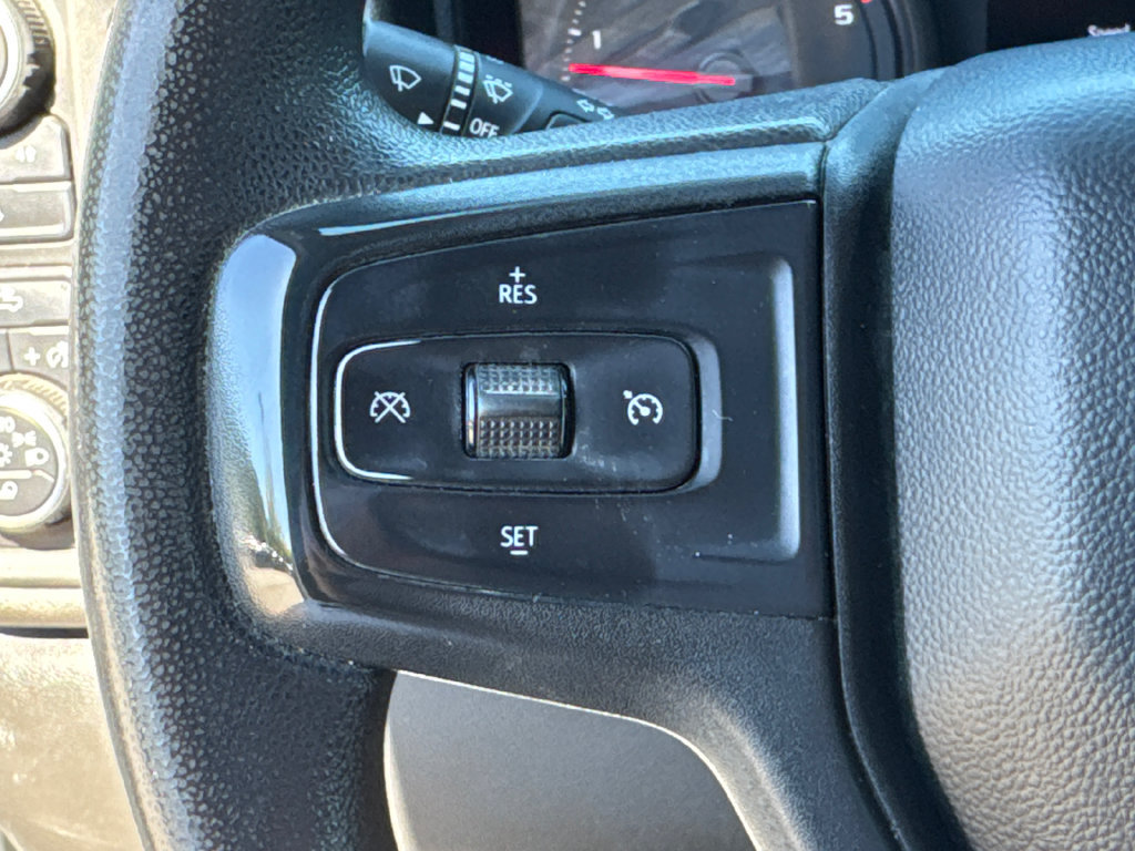 Used 2022 Chevrolet Silverado 2500 Custom w/ Custom Value Package AWD/4WD image 23