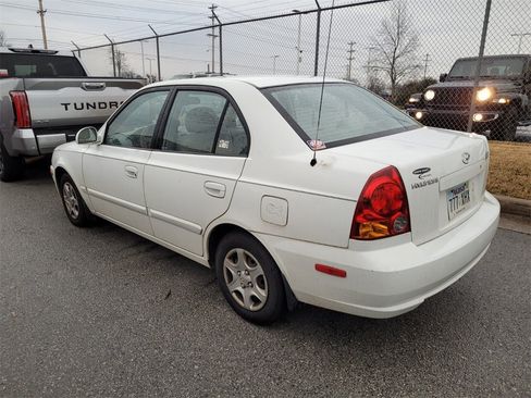 Used 2005 Hyundai Accent GLS image 3