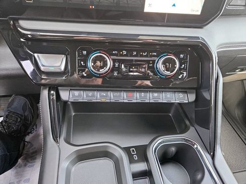 New 2026 GMC Sierra 2500 AT4X AWD/4WD image 25
