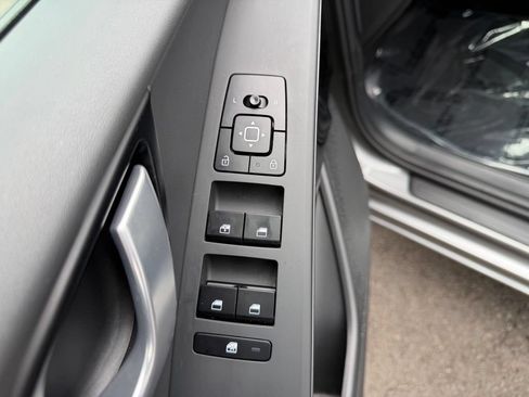 Used 2023 Kia Niro Wind w/ Wind Preserve Package FWD image 12