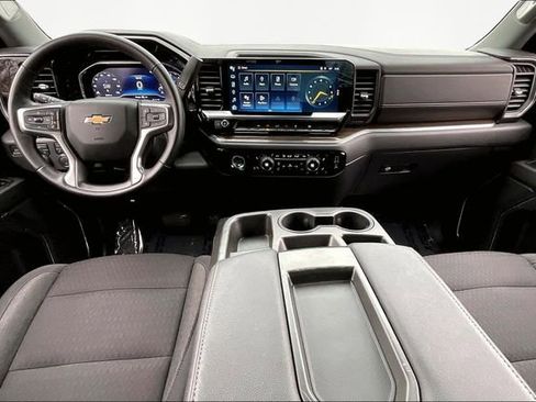 Used 2023 Chevrolet Silverado 1500 LT image 7