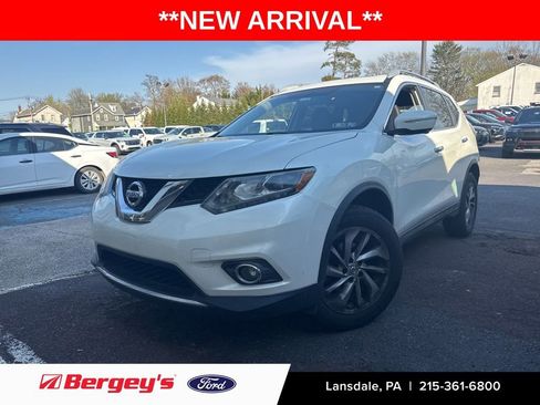 Used 2015 Nissan Rogue SL w/ SL Premium Package image 1